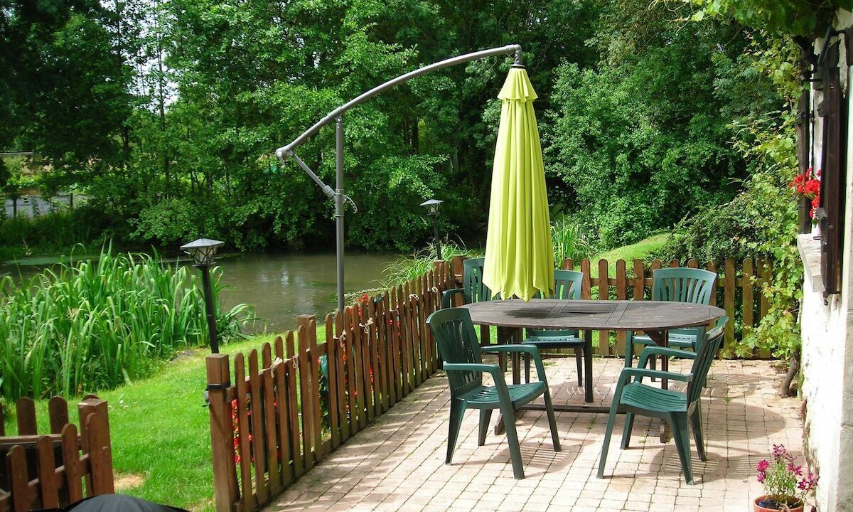 Photo of Others in Lhomme