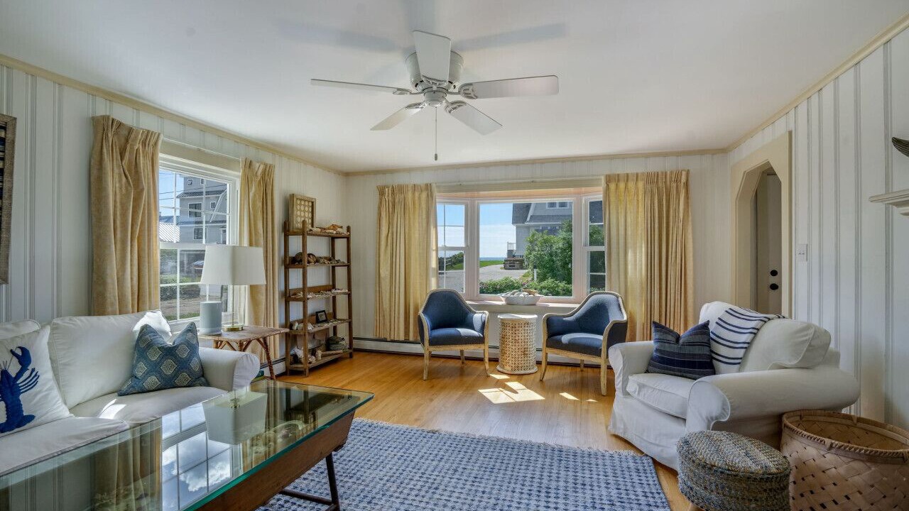 Photo of Livingroom in Wells
