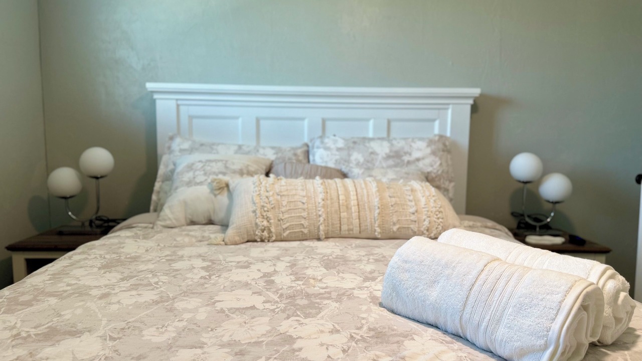 Photo of Bedroom in Hanford