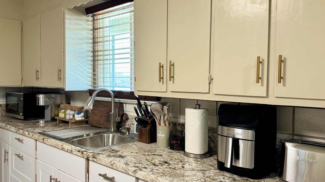 Photo of Kitchen in Hanford