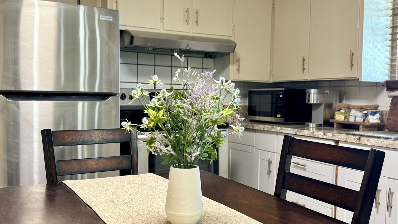 Photo of Kitchen in Hanford