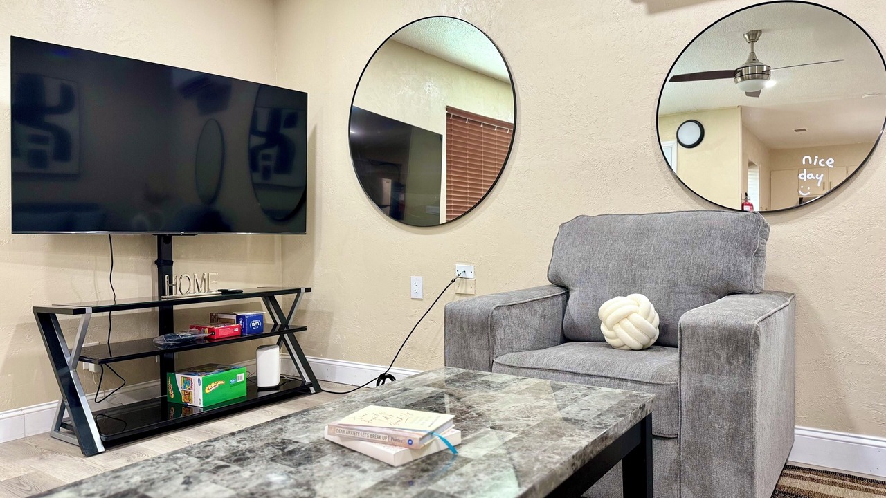 Photo of Livingroom in Hanford