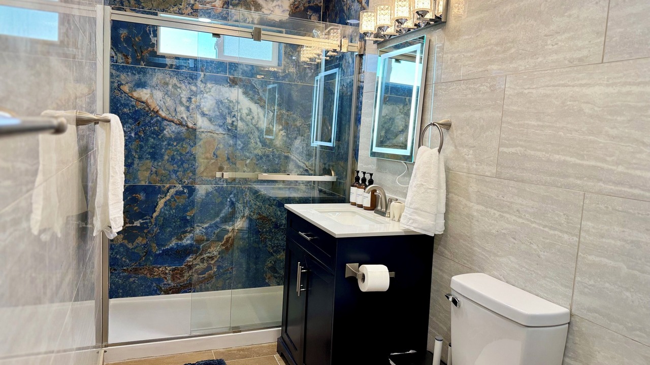 Photo of Bathroom in Hanford