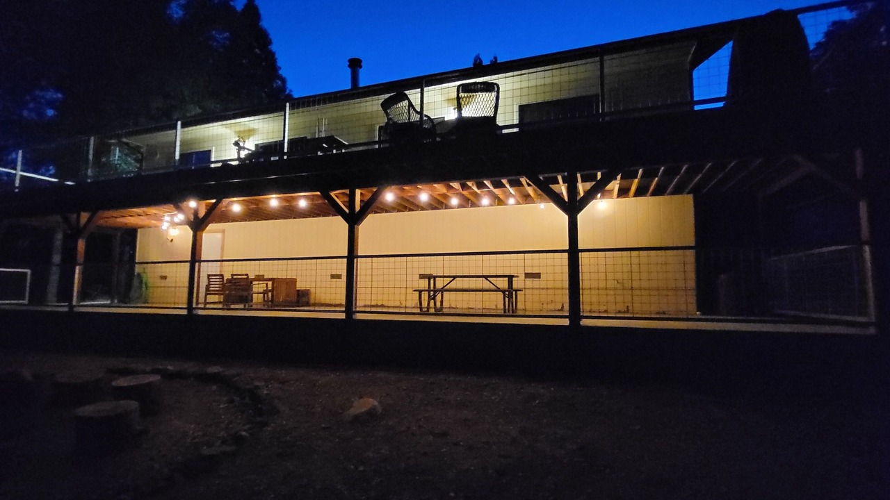 Photo of Patio Balcony in Mariposa