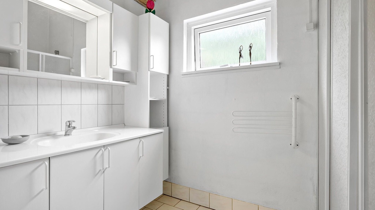 Photo of Bathroom in Fur
