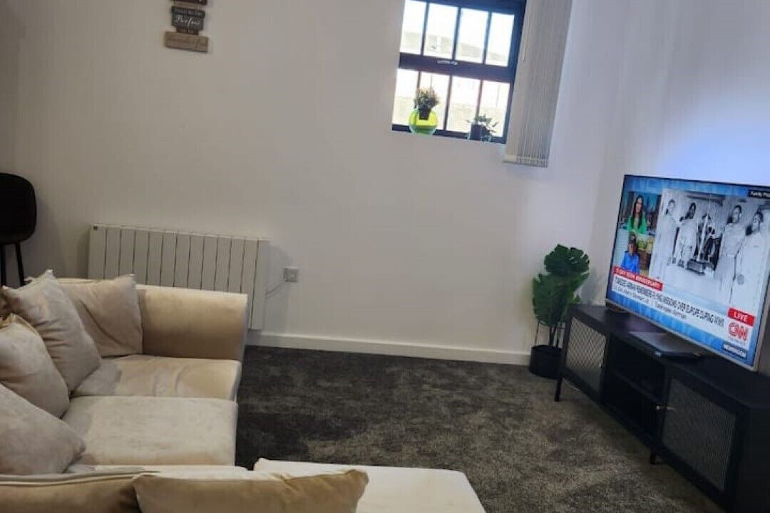 Photo of Livingroom in Burton on Trent