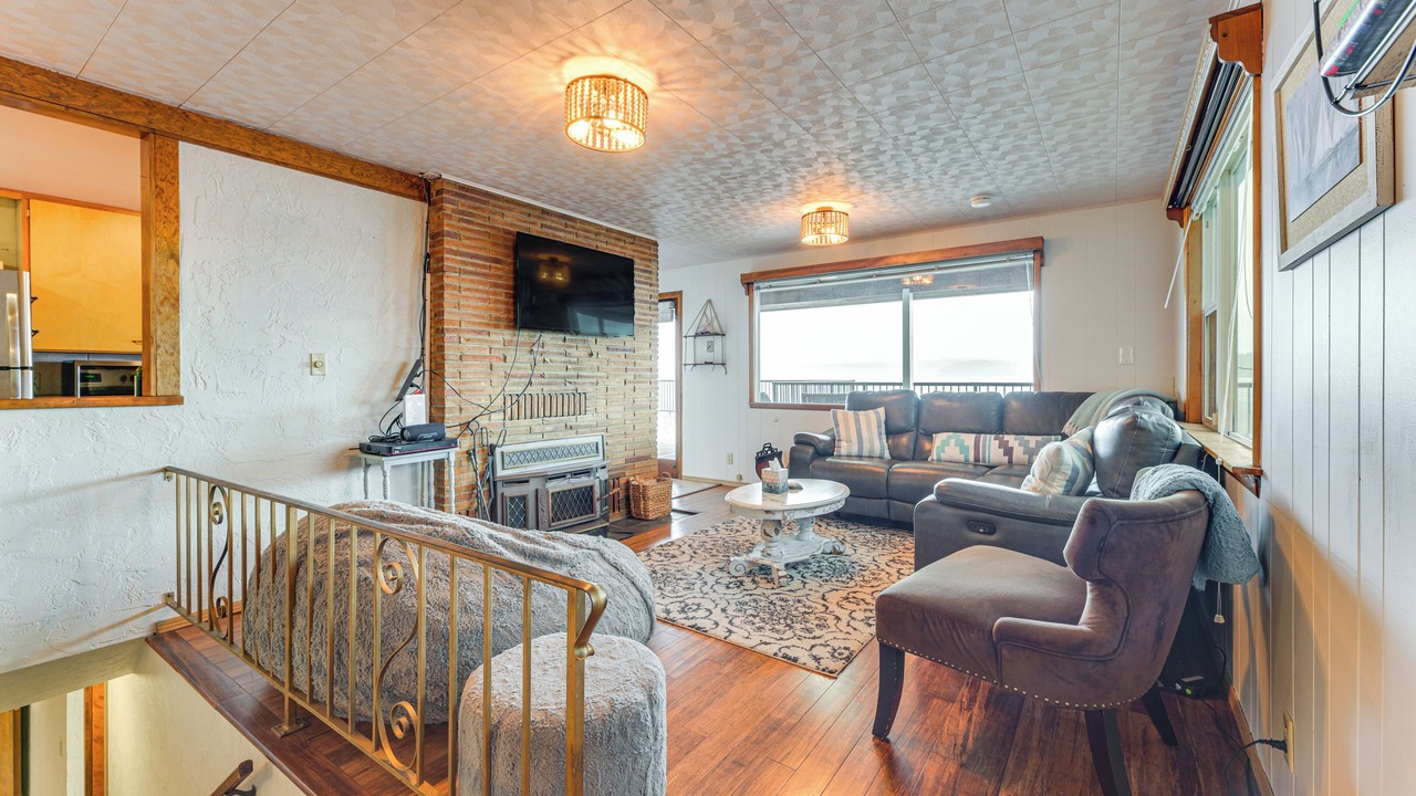 Photo of Bedroom in Anderson Island