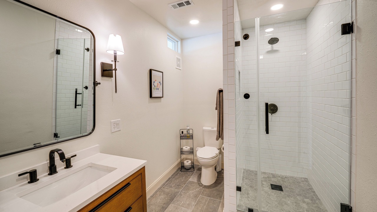 Photo of Bathroom in Granbury