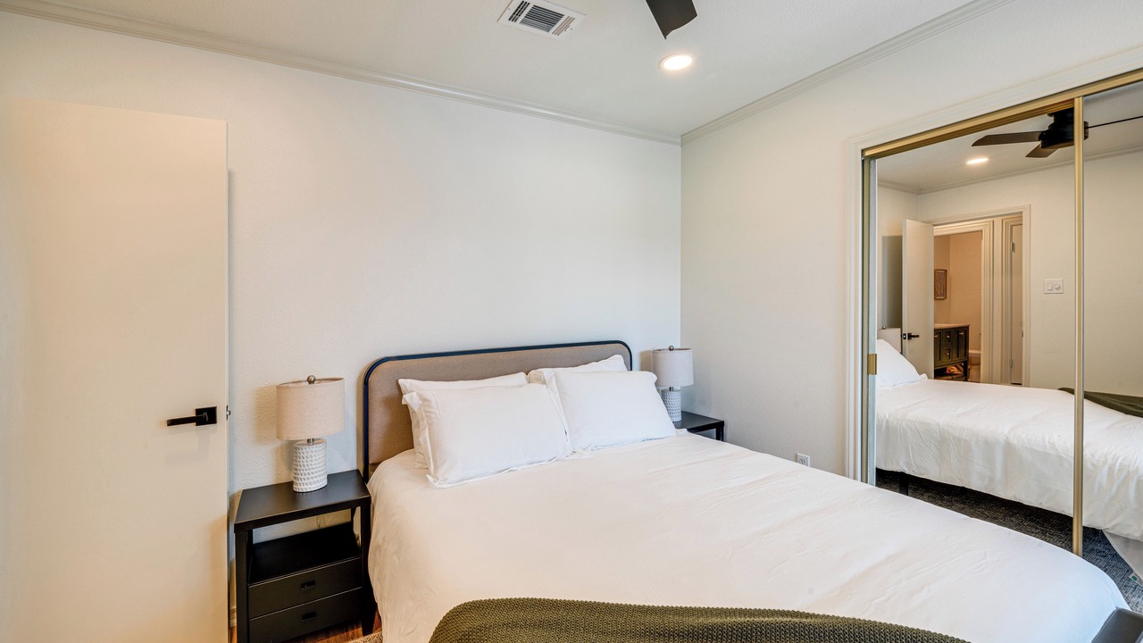 Photo of Bedroom in Granbury