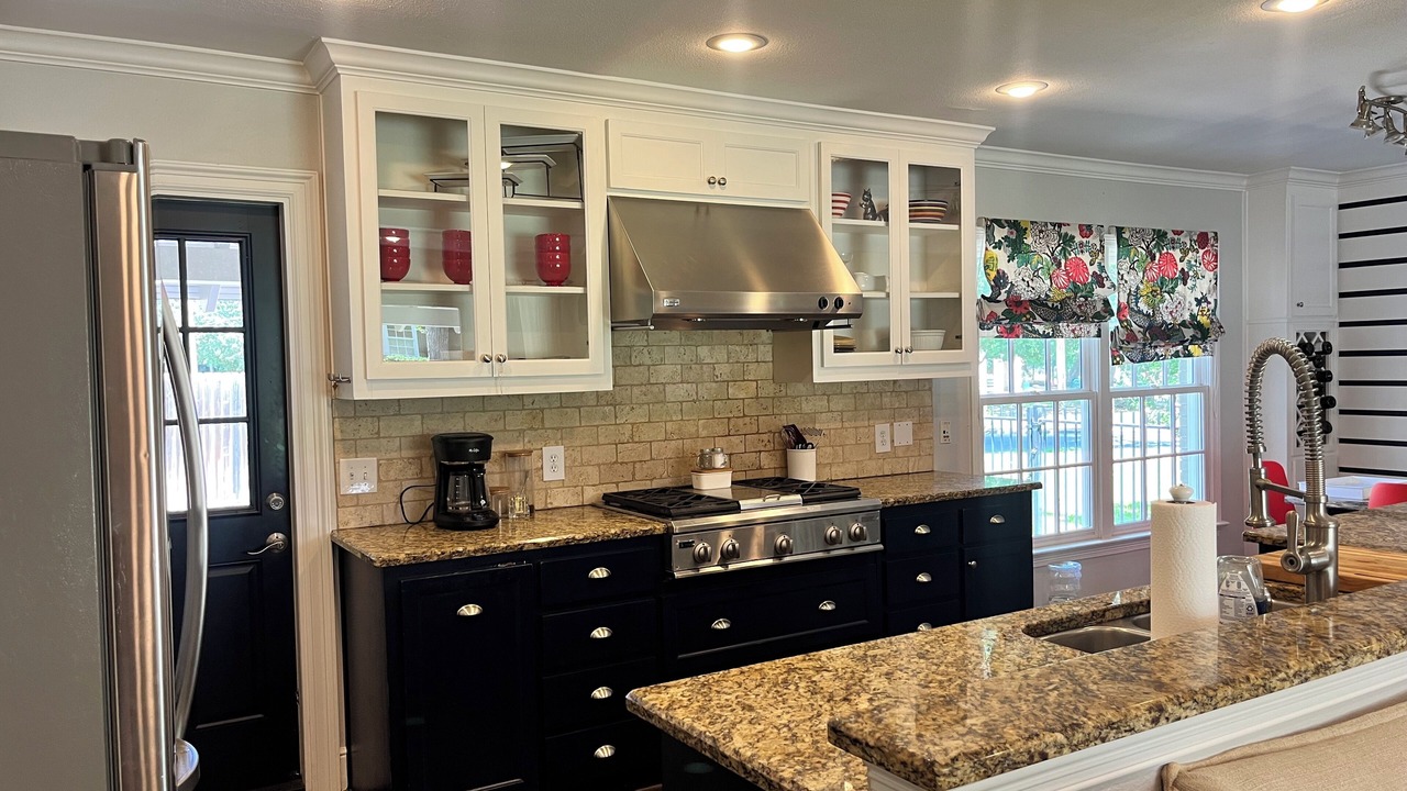 Photo of Kitchen in Hollywood - Santa Monica