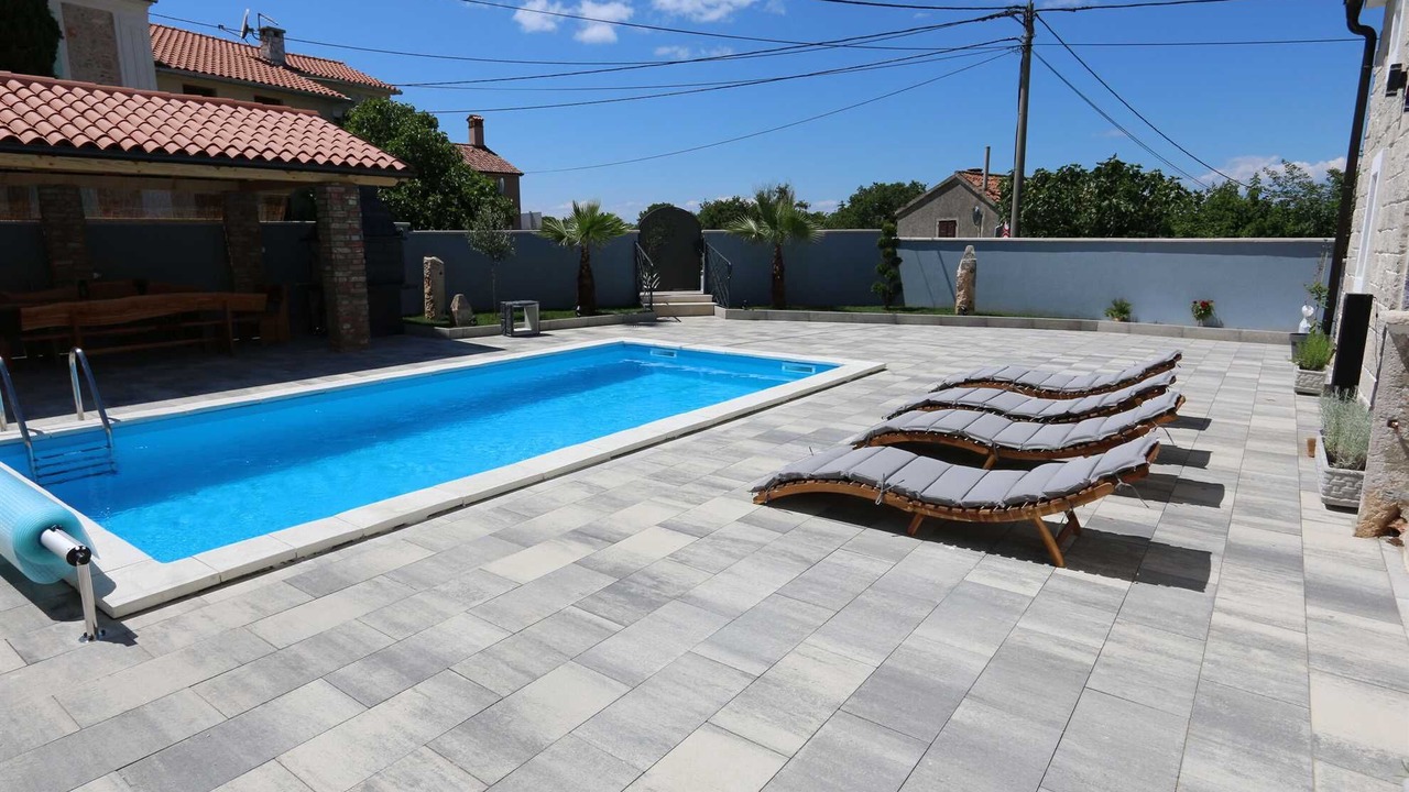 Photo of Outdoor in Gabonjin