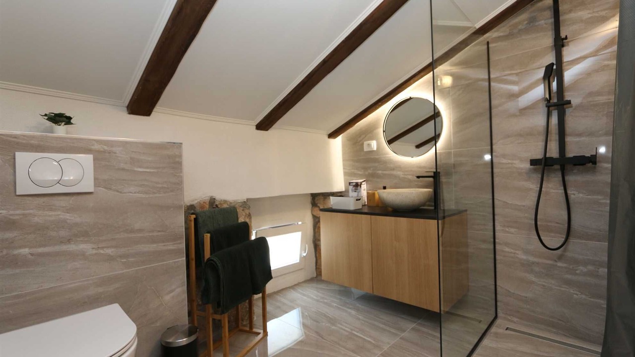 Photo of Bathroom in Gabonjin