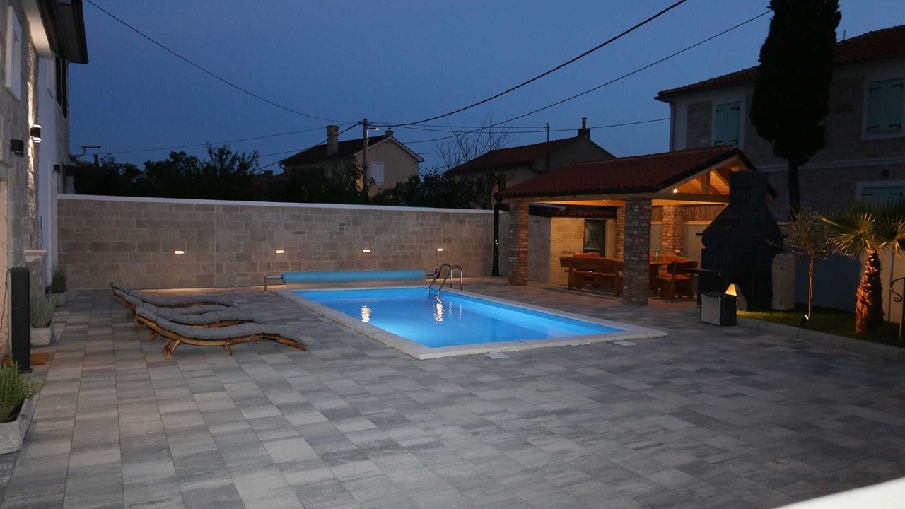 Photo of Outdoor in Gabonjin