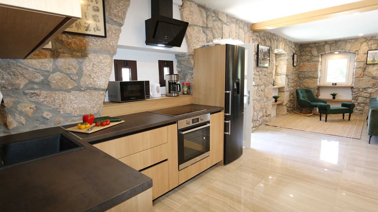 Photo of Kitchen in Gabonjin
