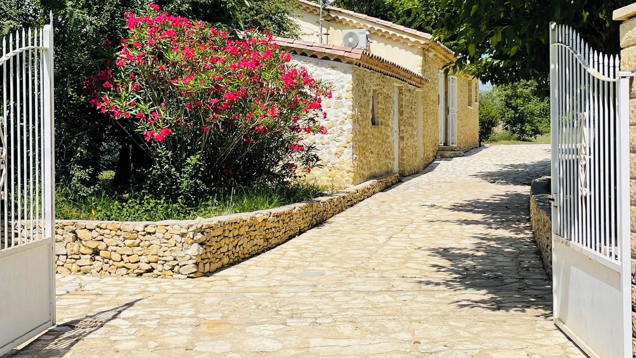 Photo of Outdoor in Boisset-et-Gaujac