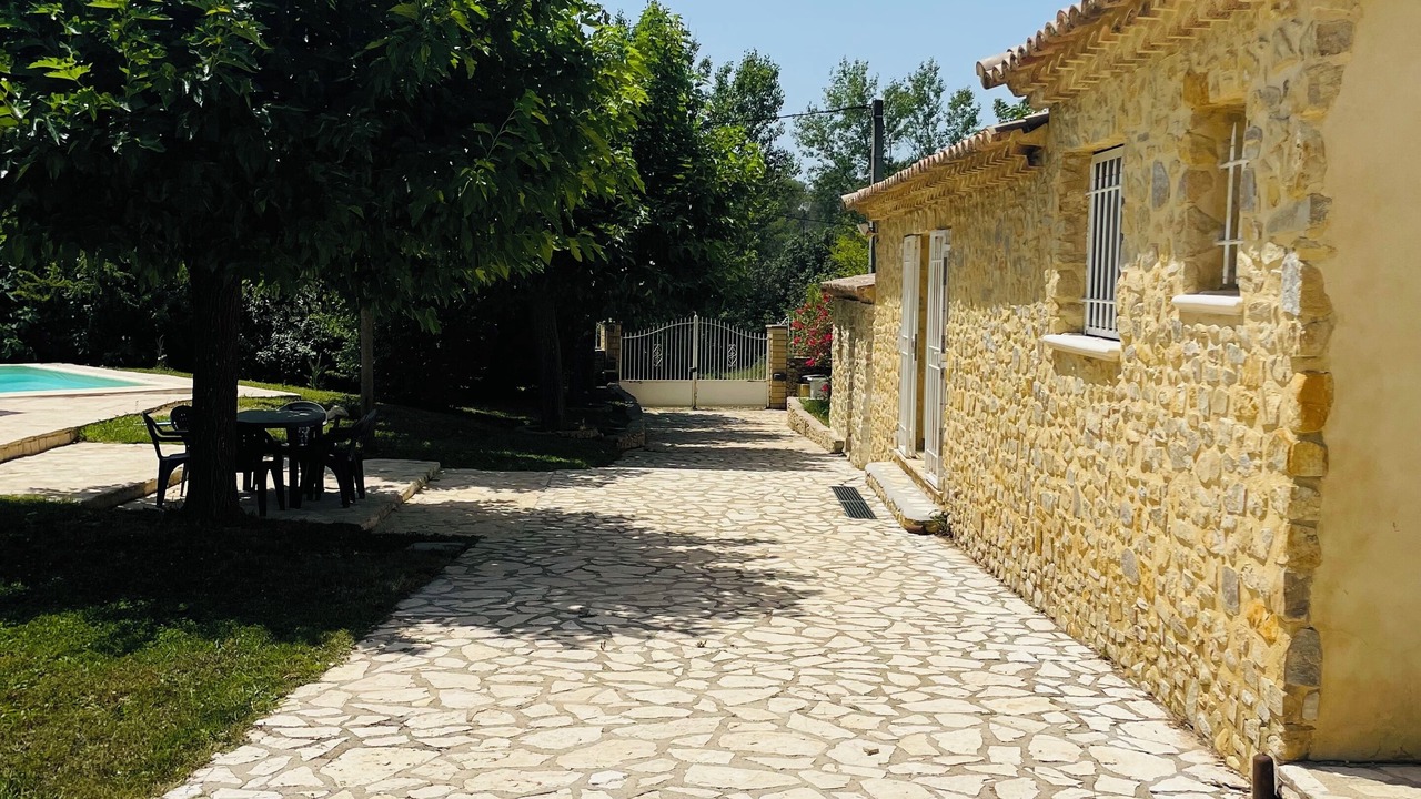 Photo of Outdoor in Boisset-et-Gaujac
