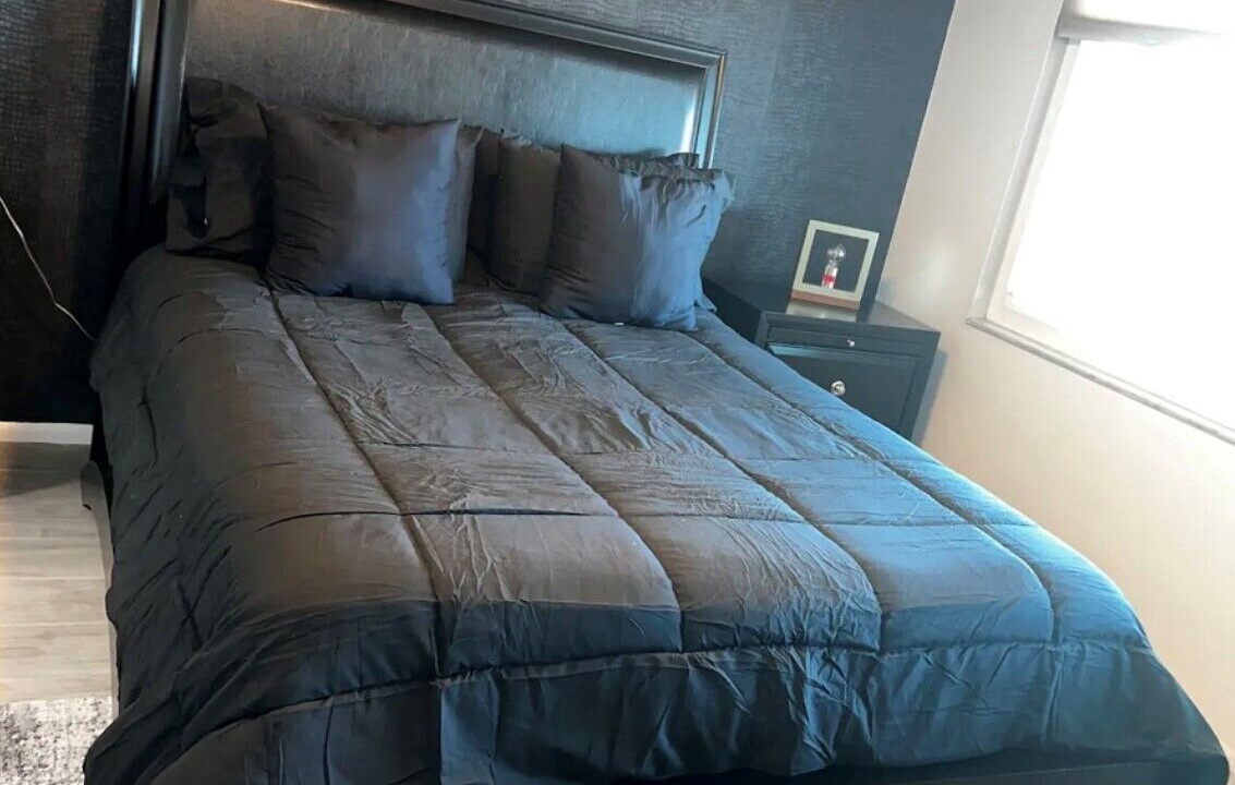 Photo of Bedroom in Beachwalk Isles