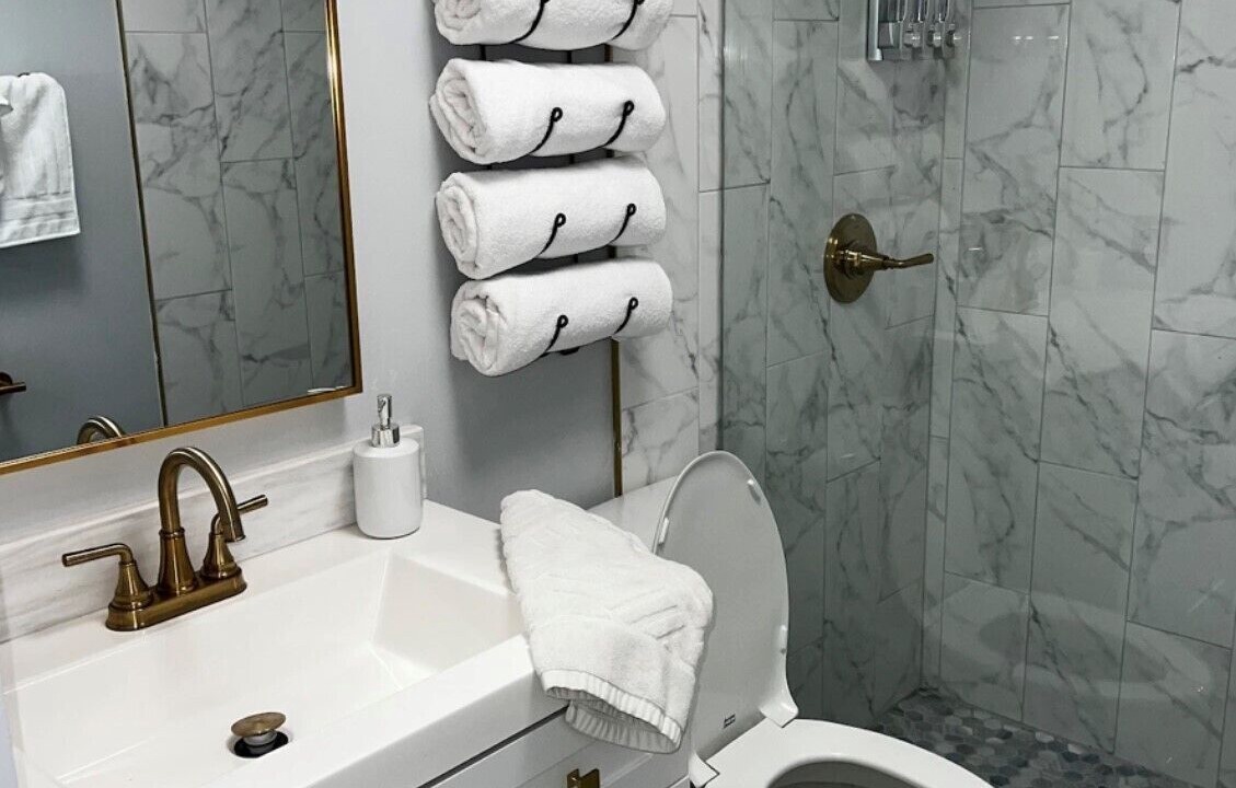 Photo of Bathroom in Beachwalk Isles