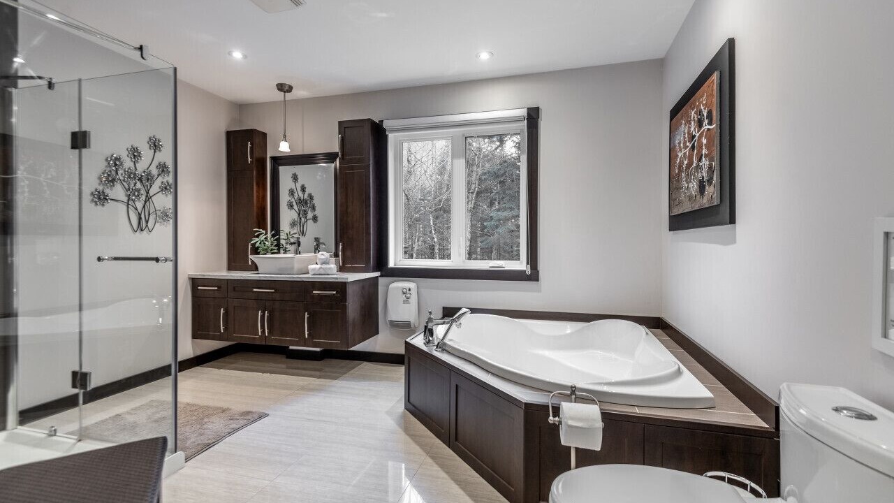 Photo of Bathroom in Saint Come