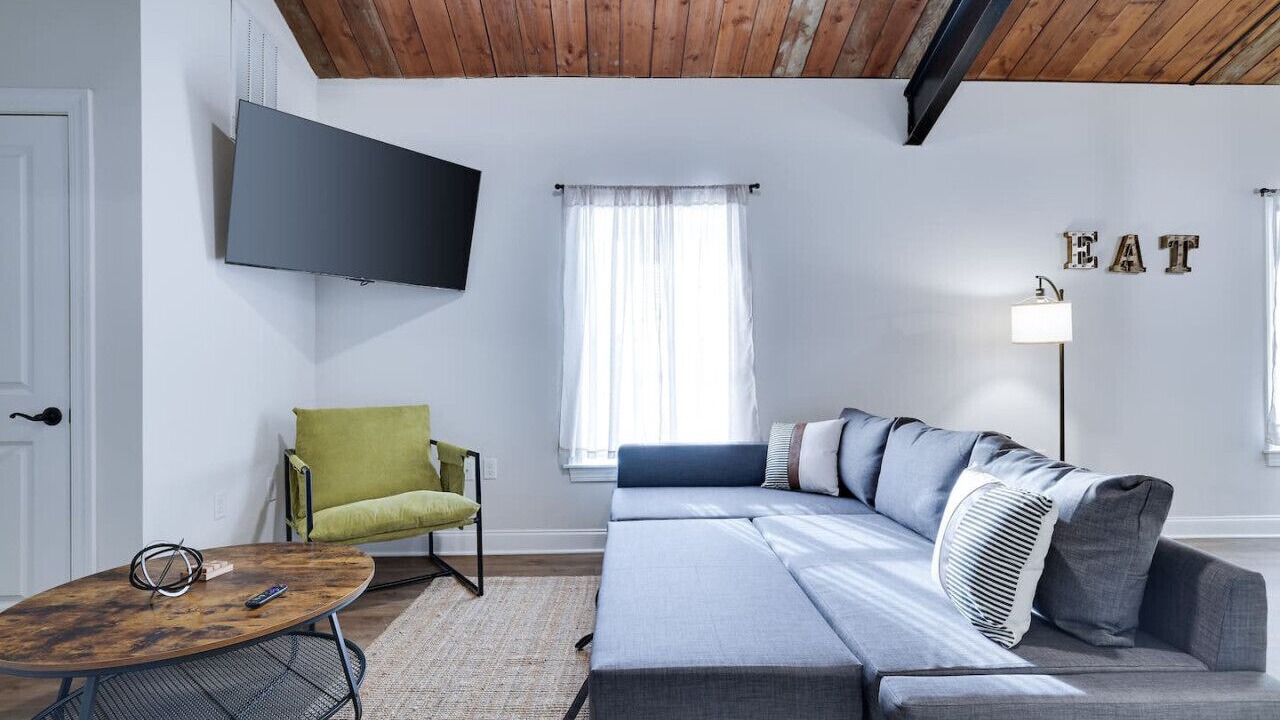 Photo of Livingroom in East Stroudsburg