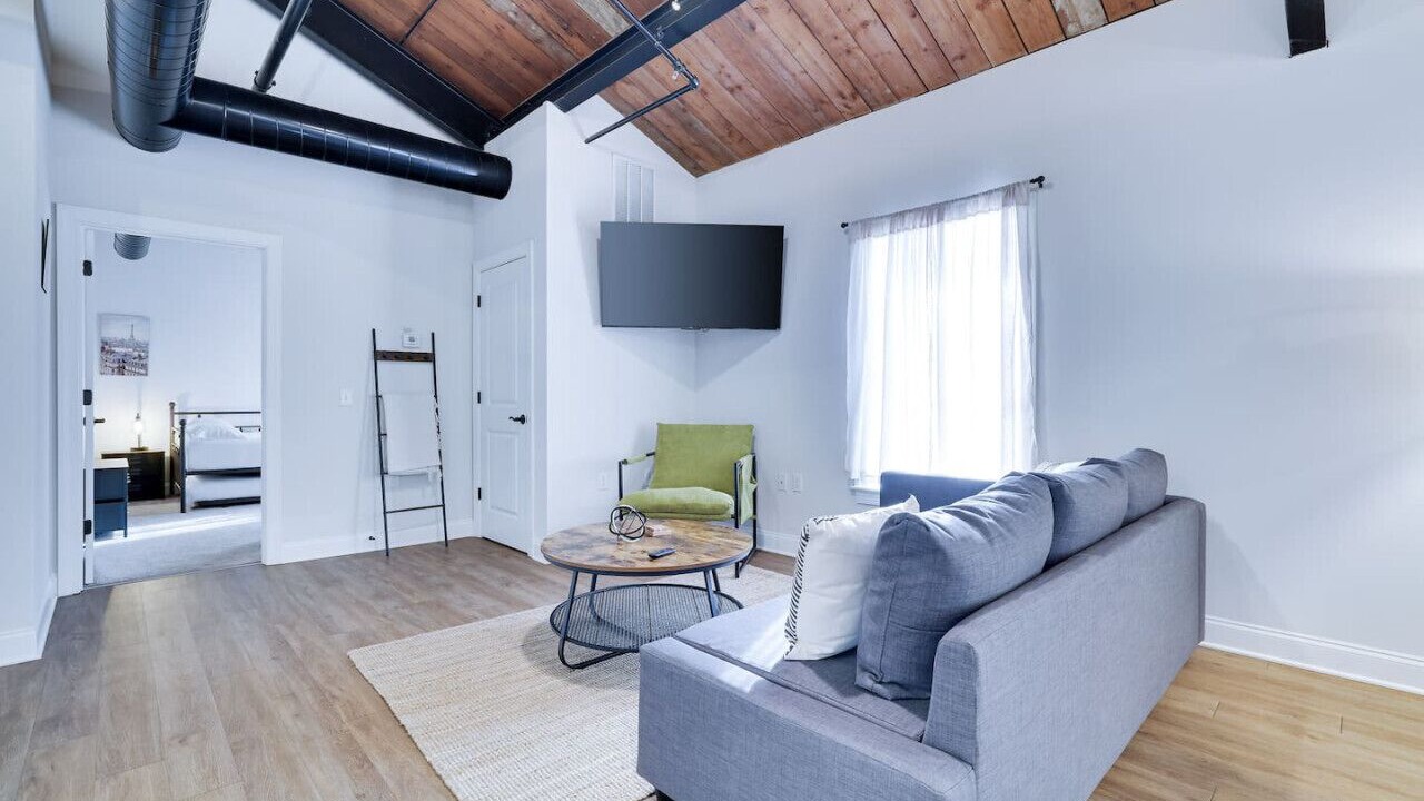 Photo of Livingroom in East Stroudsburg