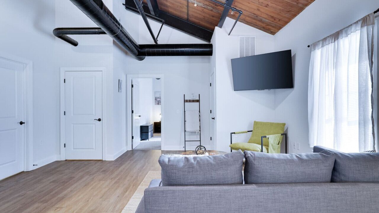 Photo of Livingroom in East Stroudsburg