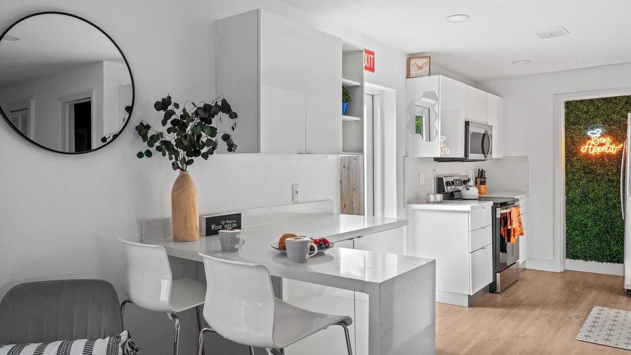 Photo of Kitchen in Central Oakland Park