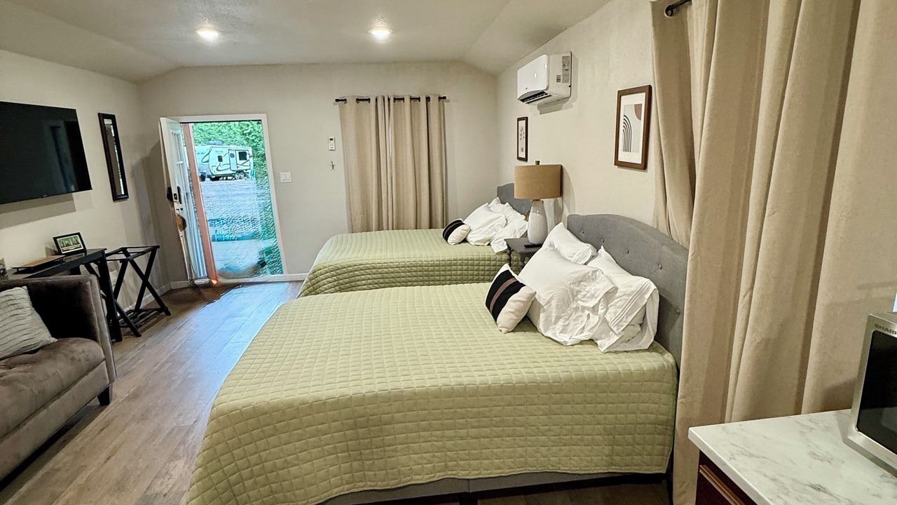 Photo of Bedroom in Plainview