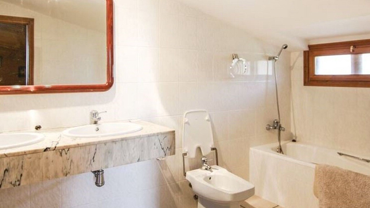 Photo of Bathroom in Calonge