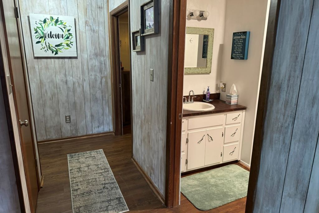 Photo of Bathroom in Graford