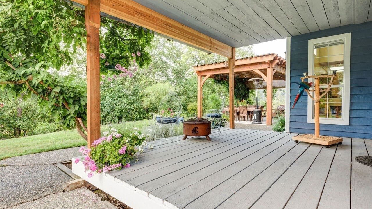 Photo of Patio Balcony in Woods Creek