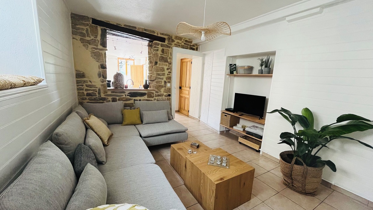 Photo of Livingroom in Frontenay