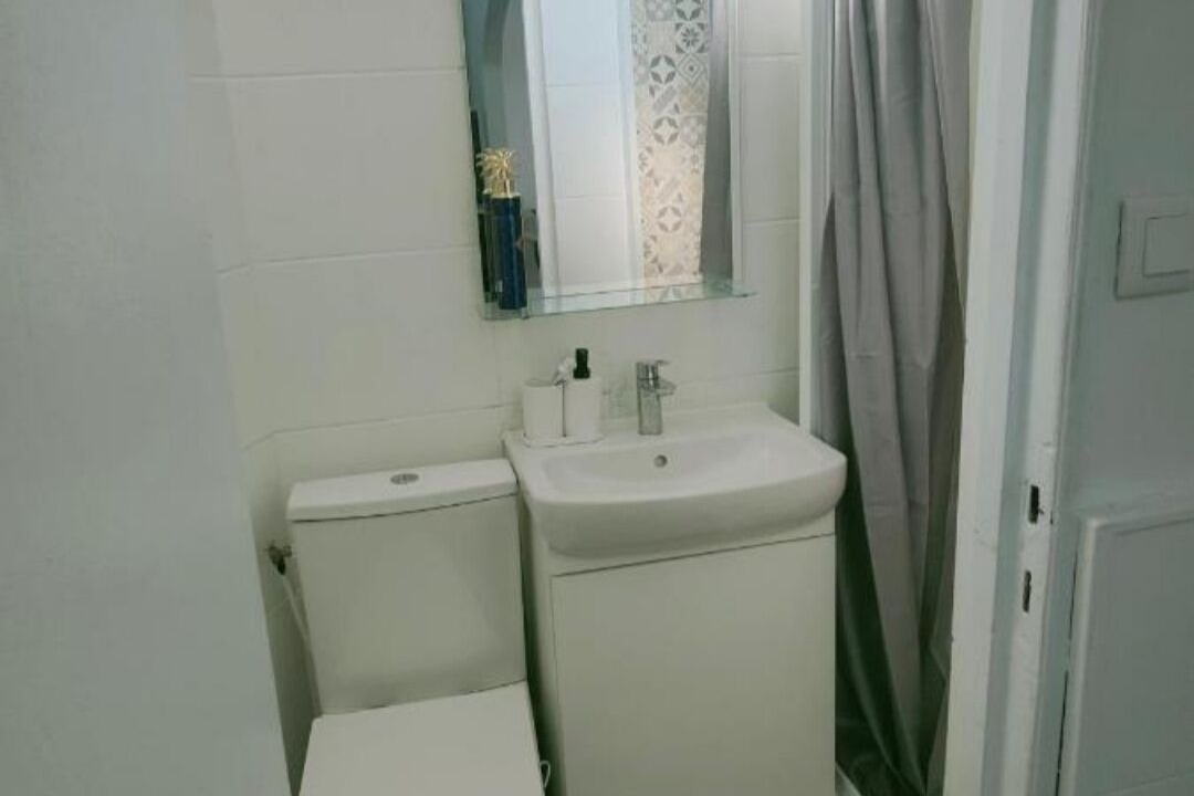 Photo of Bathroom in Le Blanc-Mesnil