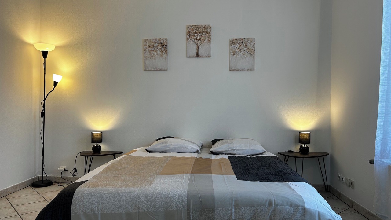Photo of Bedroom in Saint-Denis