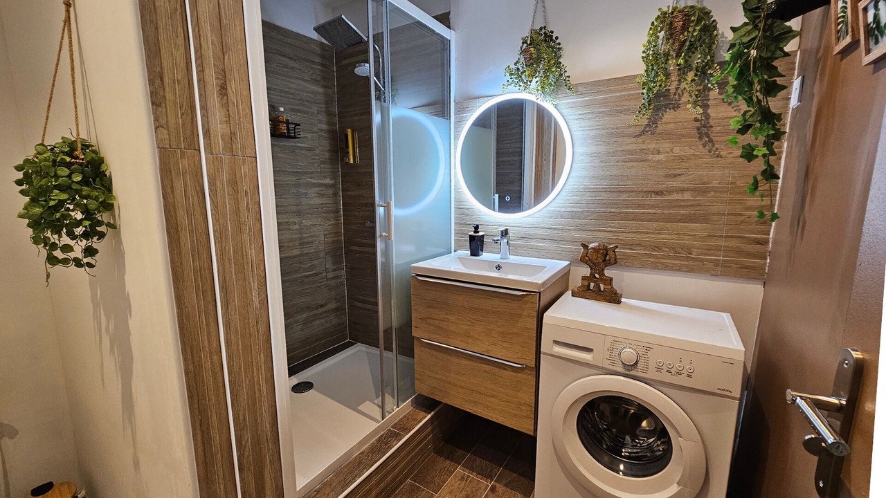 Photo of Bathroom in Limoux