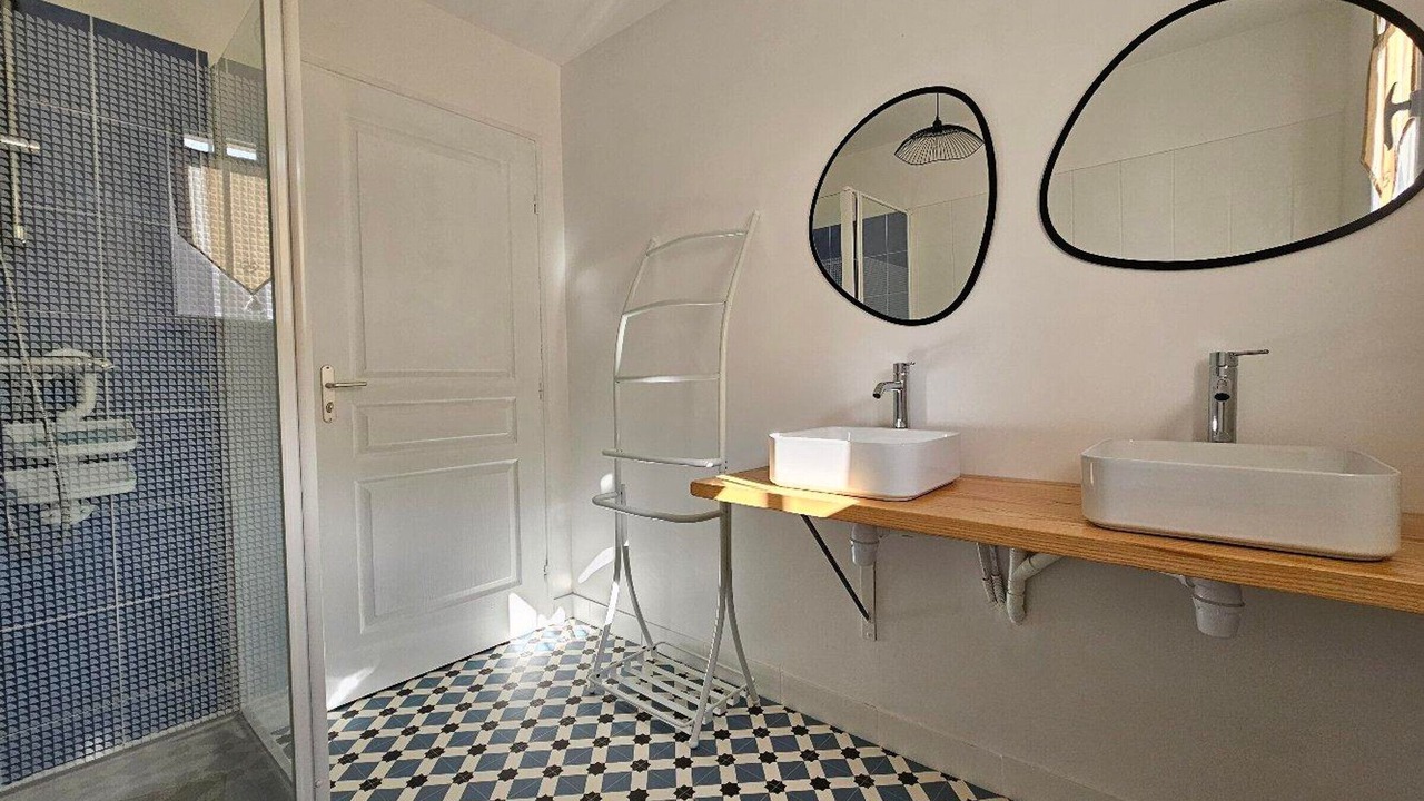 Photo of Bathroom in Saint-Michel-en-l'Herm