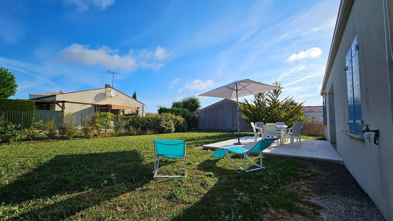 Photo of Patio Balcony in Saint-Michel-en-l'Herm