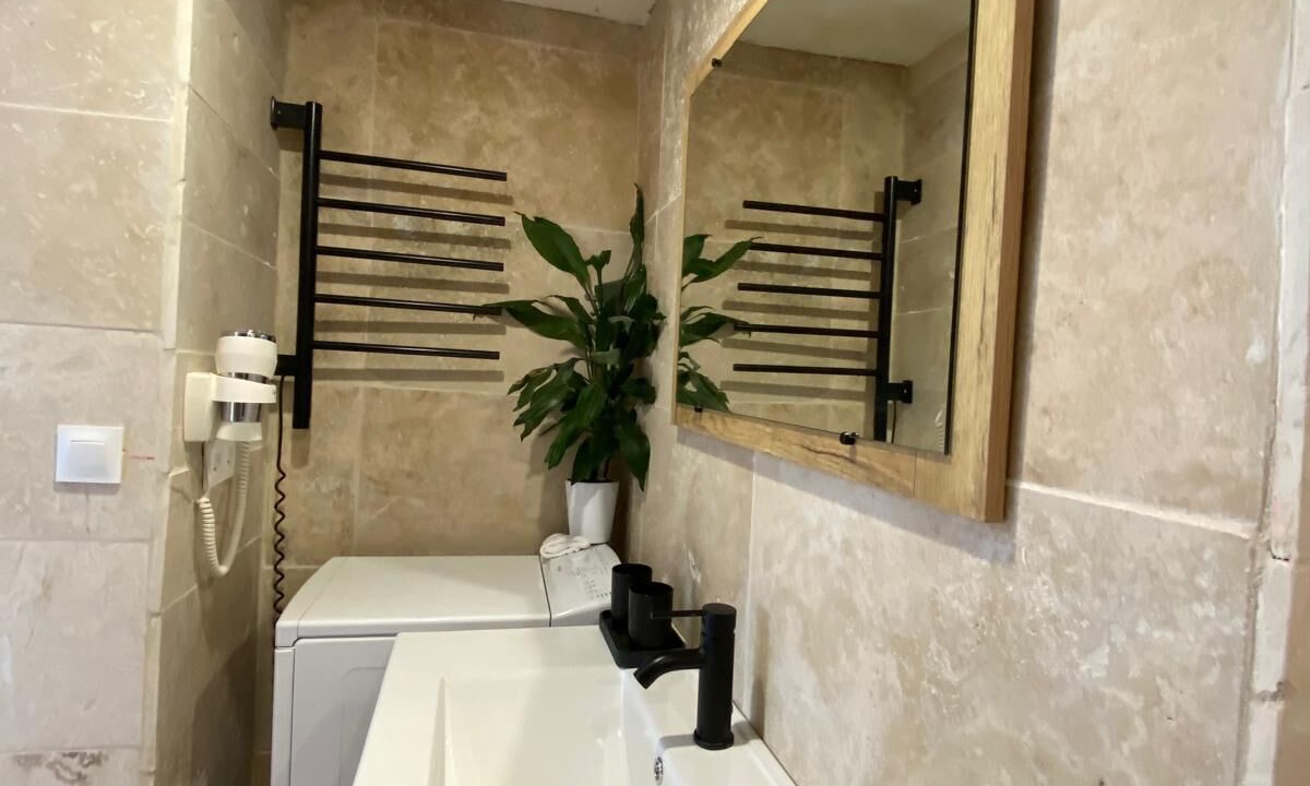 Photo of Bathroom in Poisy