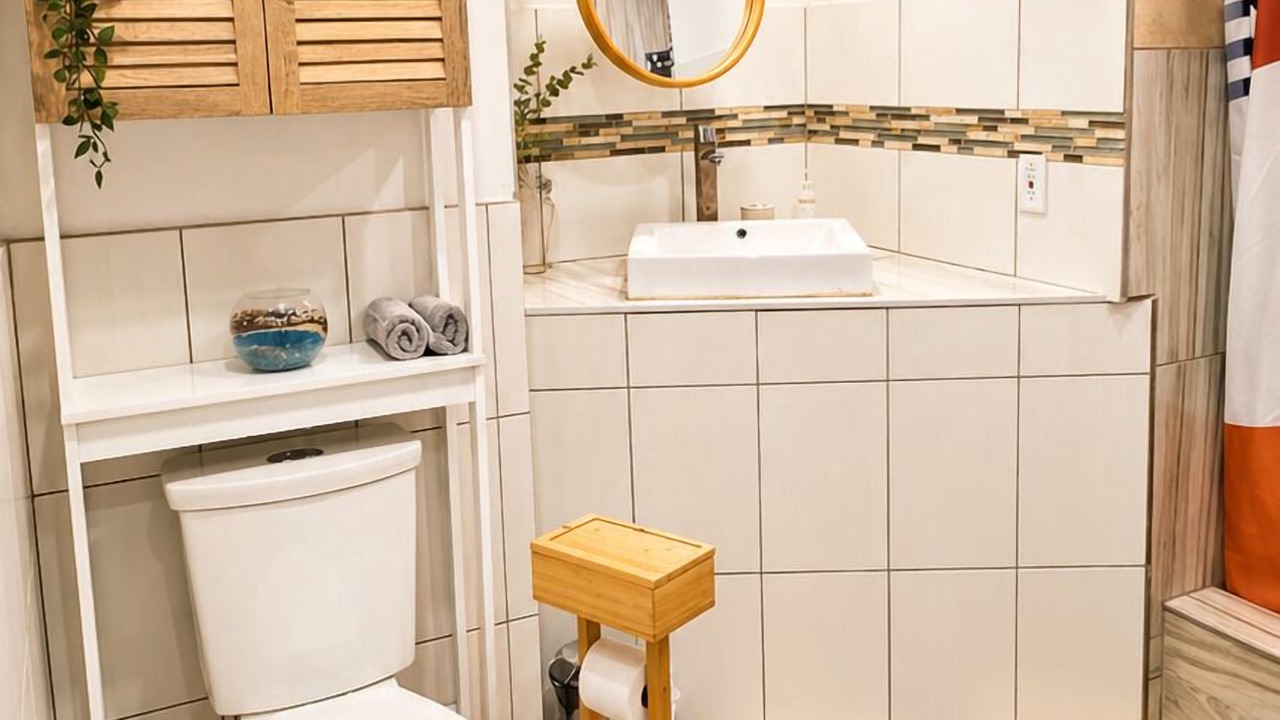 Photo of Bathroom in Laval-des-Rapides