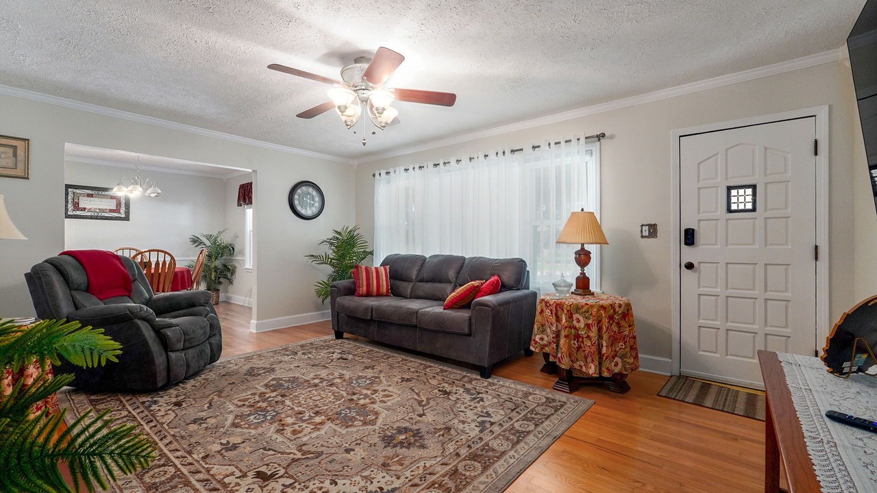 Photo of Livingroom in Springfield
