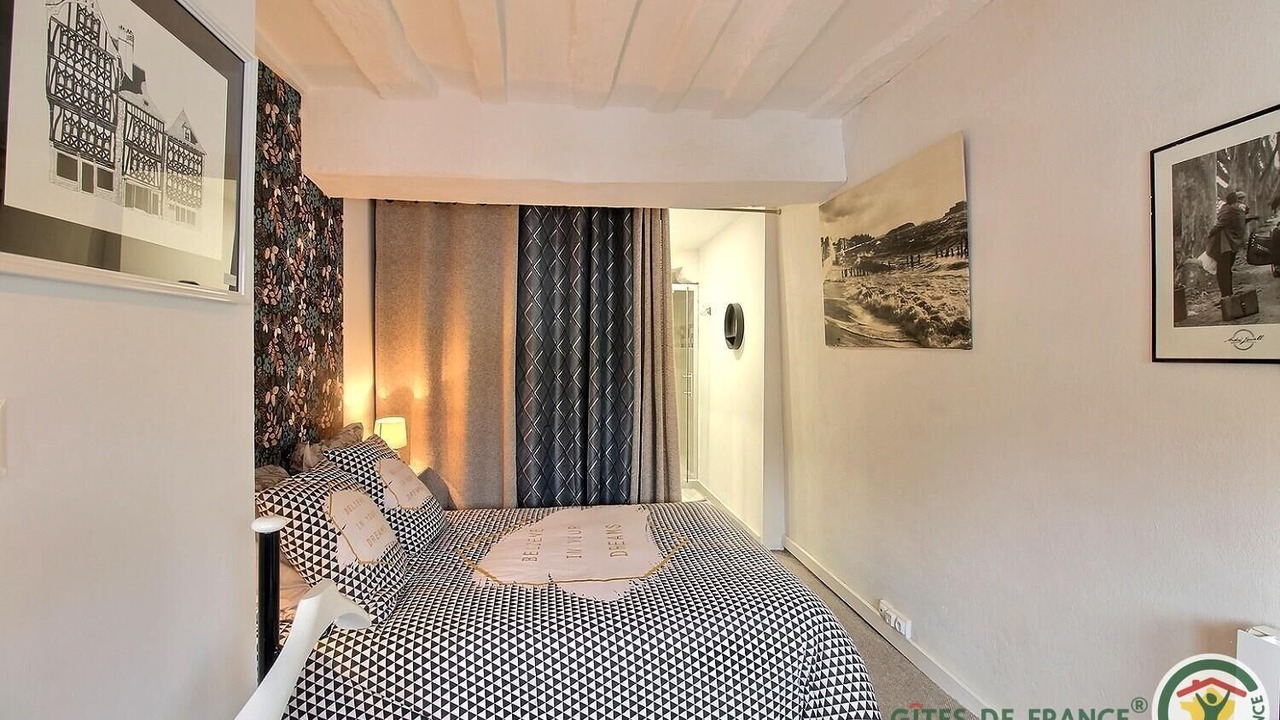 Photo of Bedroom in Guingamp