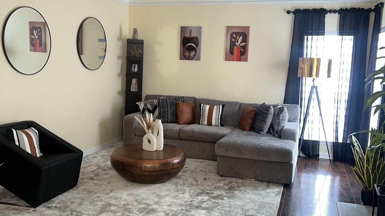 Photo of Livingroom in McDonough