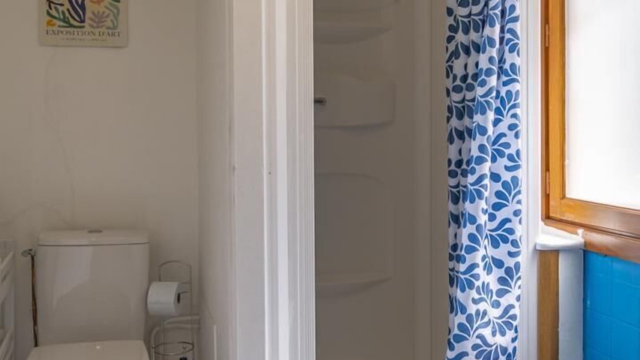 Photo of Bathroom in Yenne