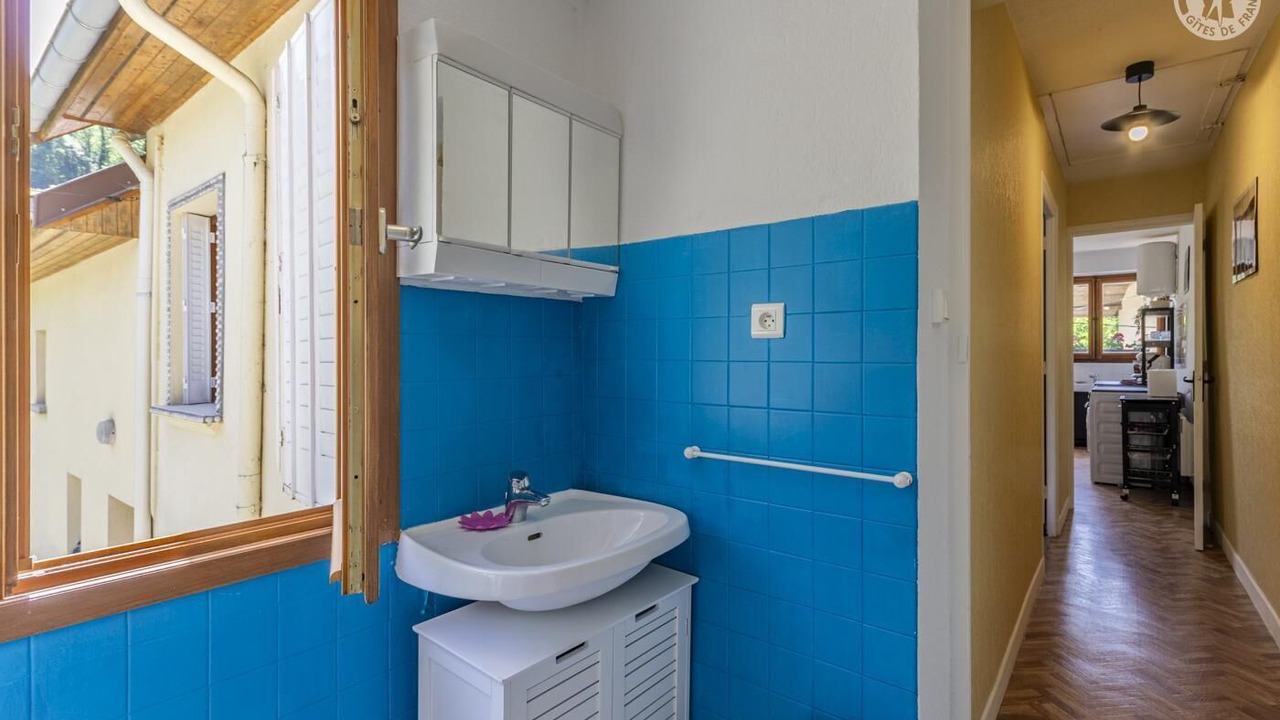 Photo of Bathroom in Yenne