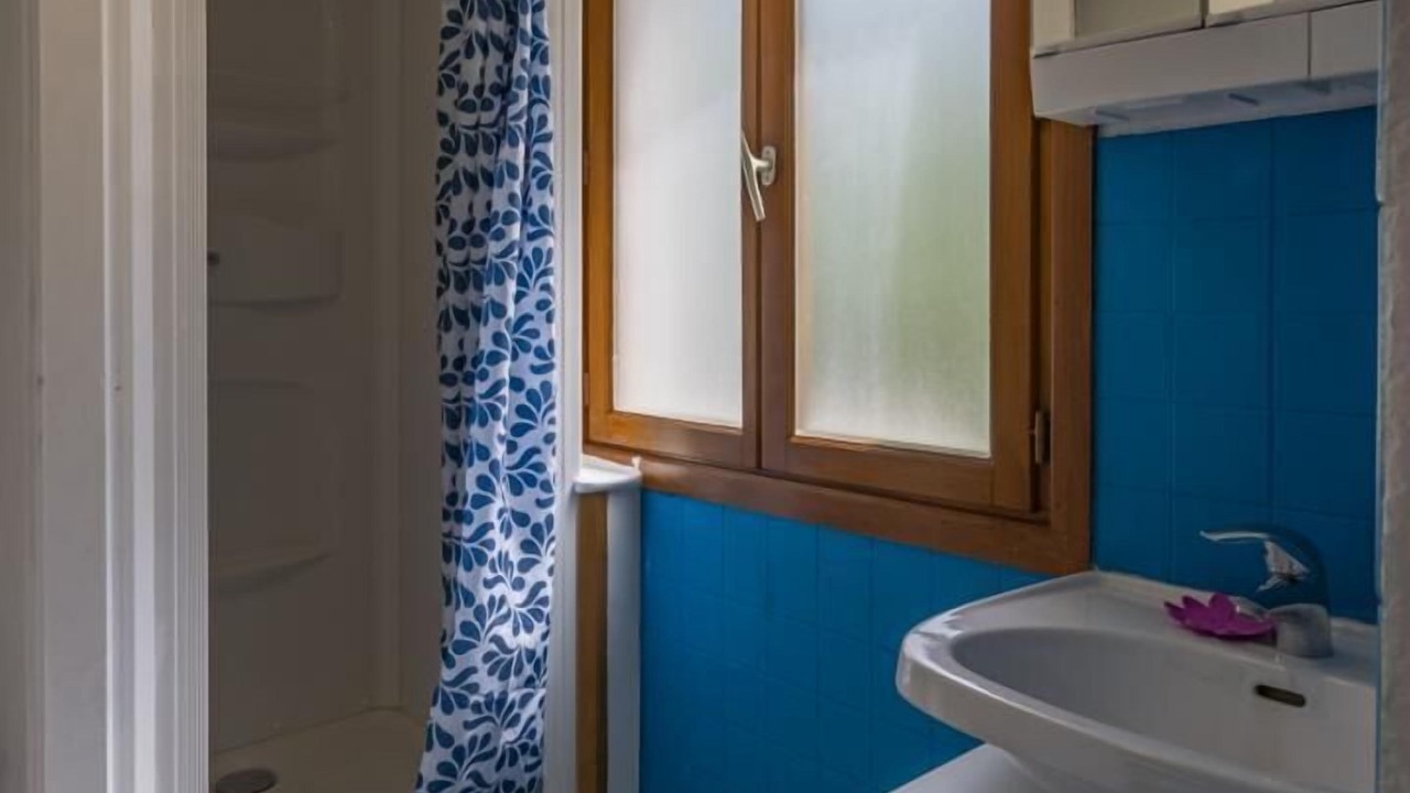 Photo of Bathroom in Yenne