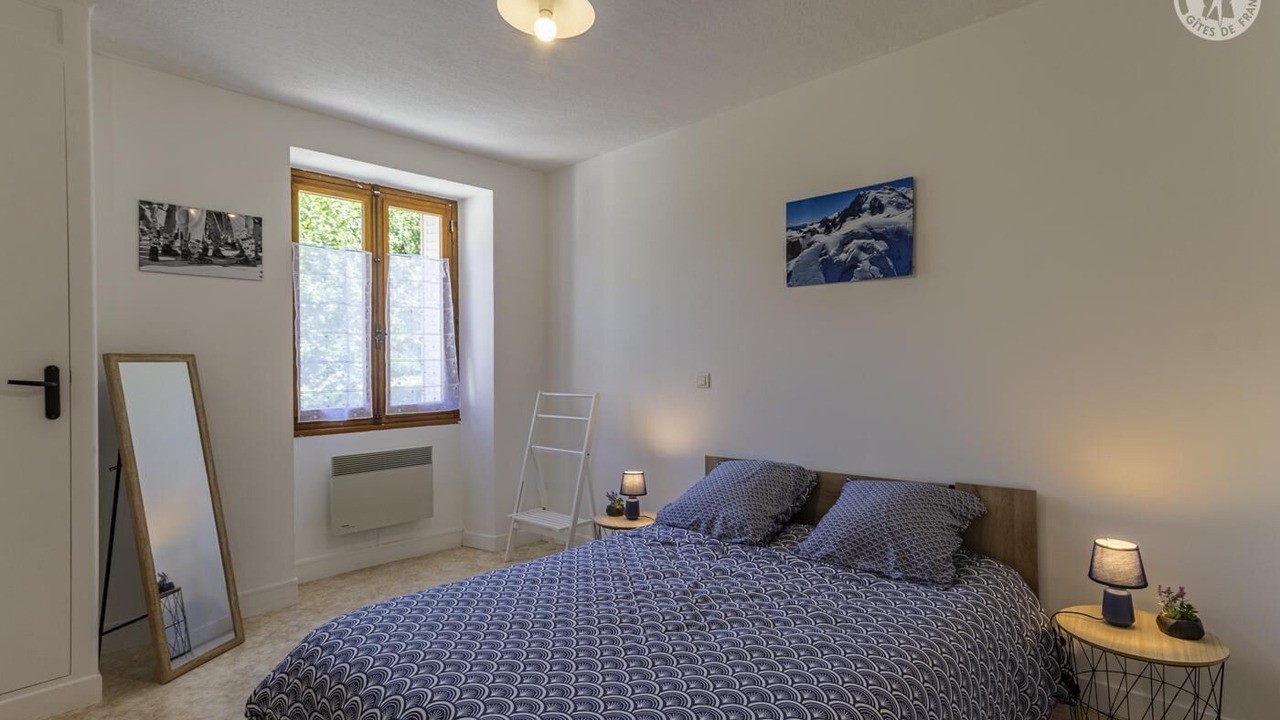 Photo of Bedroom in Yenne