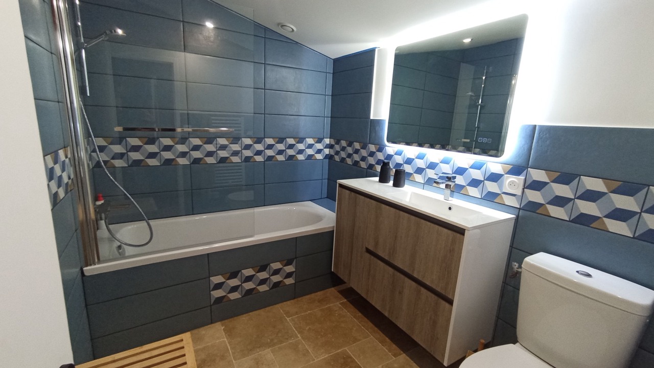 Photo of Bathroom in Saint-Etienne-du-Bois