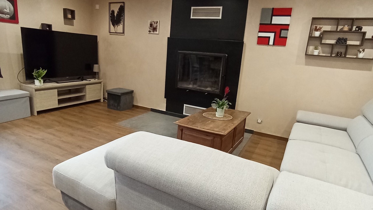 Photo of Livingroom in Saint-Etienne-du-Bois