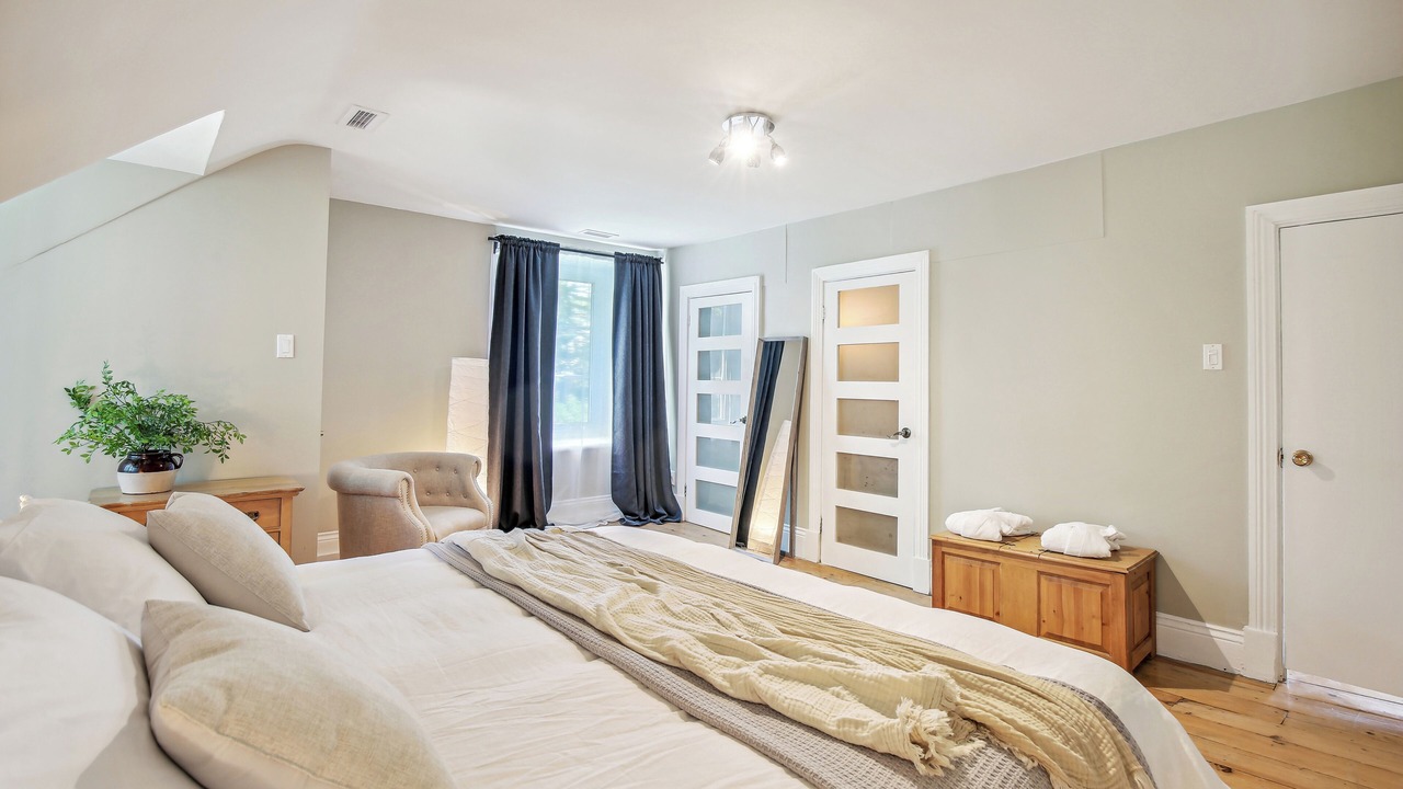 Photo of Bedroom in Chateau-Richer