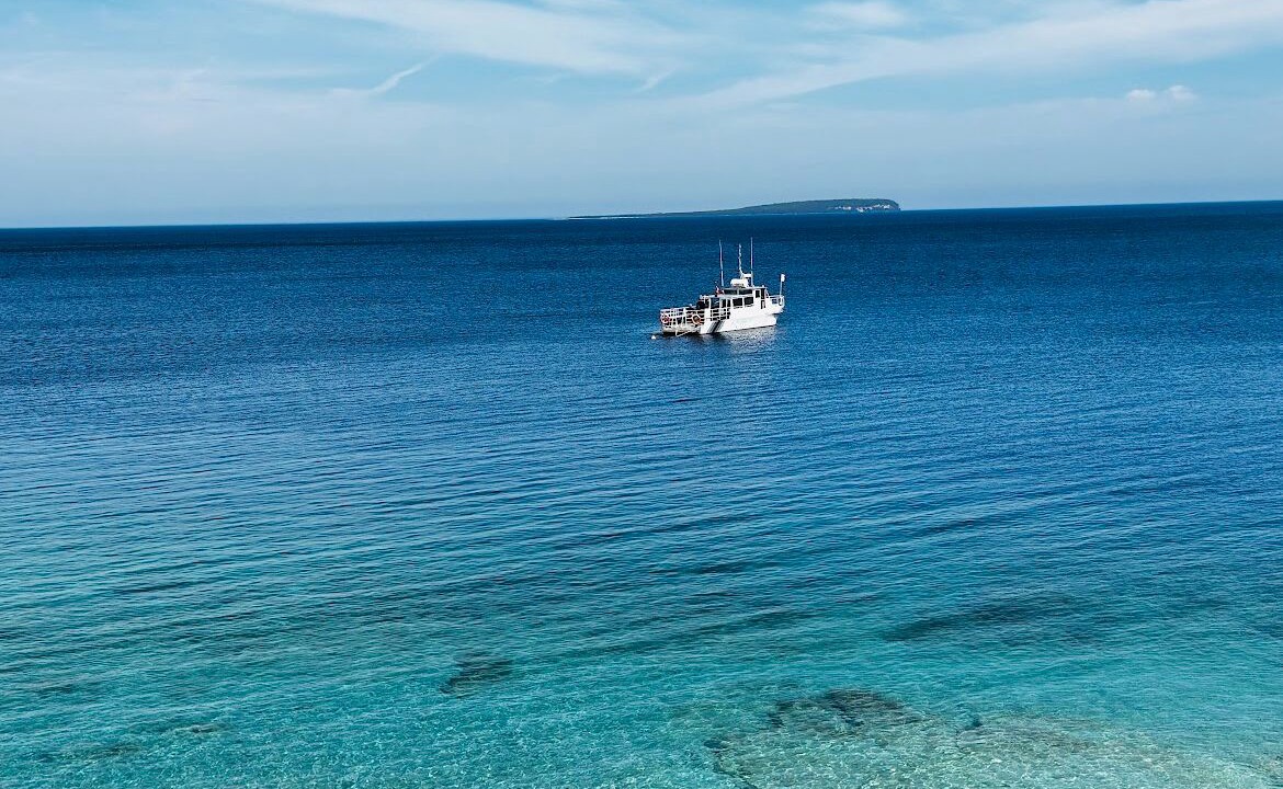 Photo of Others in Colpoys Bay